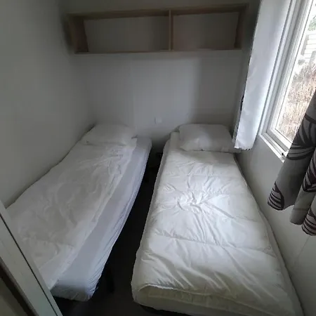 Campsite Mobil 6 A 8 Personnes Le Bois Dormant